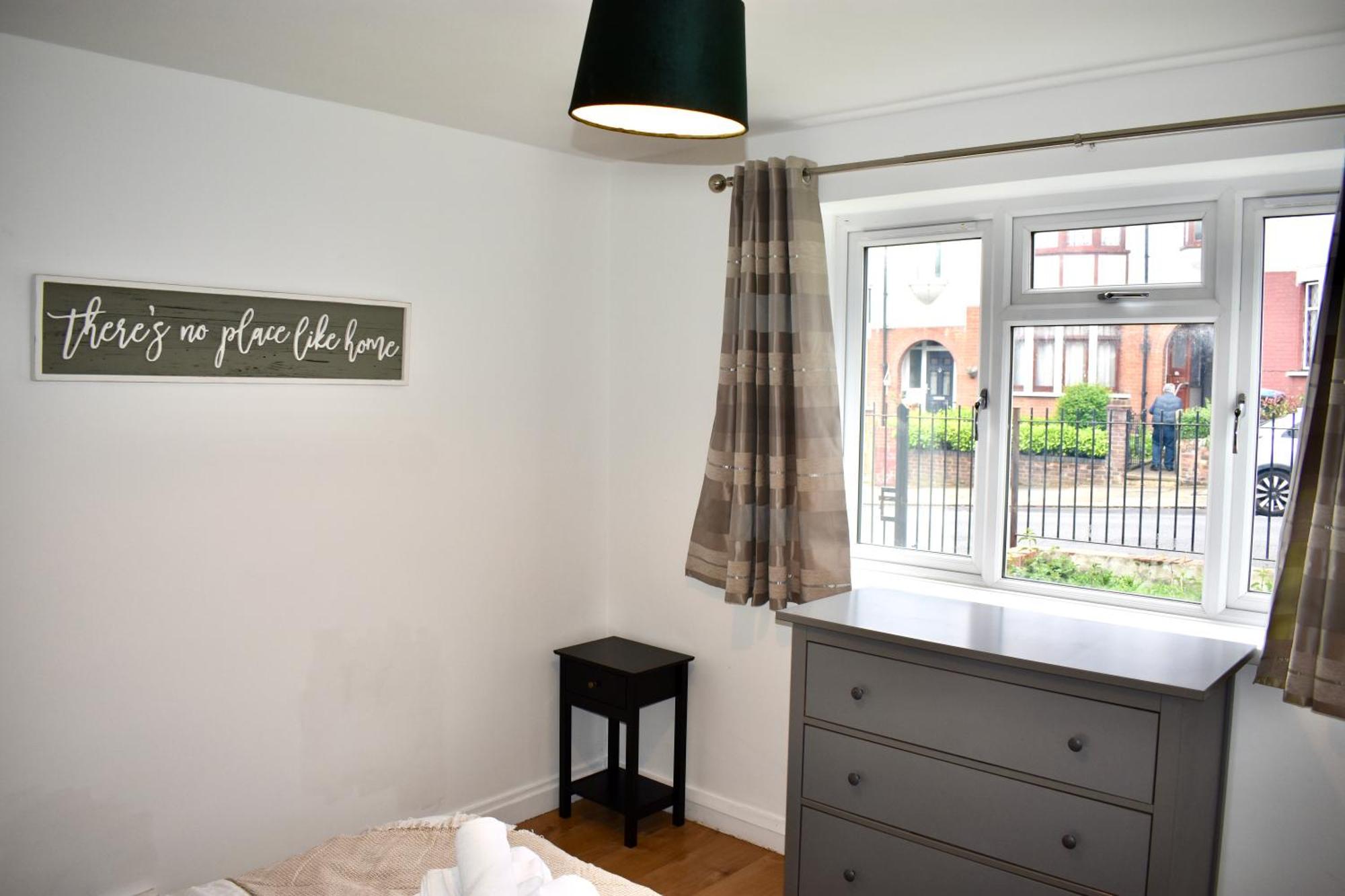 Luxury 2 Bedroom Apartment, Parking, Few Minutes Walk From Wembley Stadium Лондон Экстерьер фото